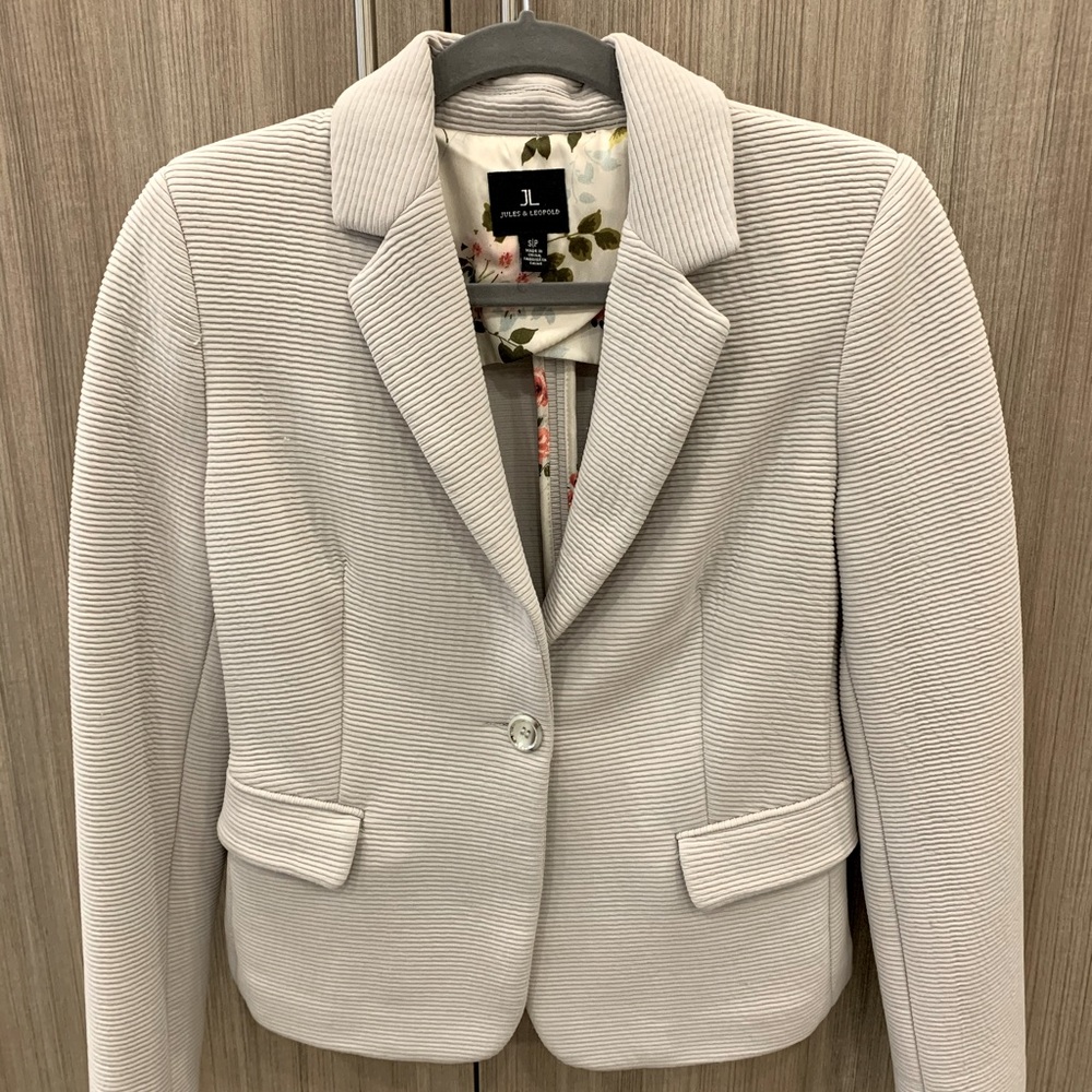 Blazer Jacket in Light Grey